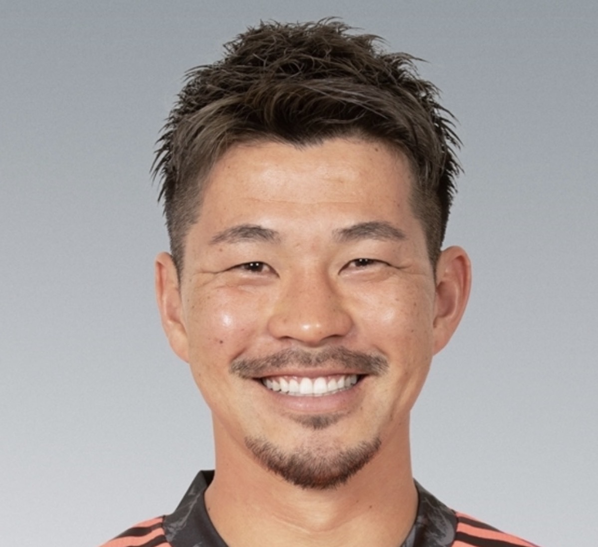 関 憲太郎