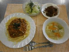 調理実習のレシピ例（鯖の水煮缶とトマトのパスタ・グレープフルーツのサラダ・コンソメスープ・ティラミス）