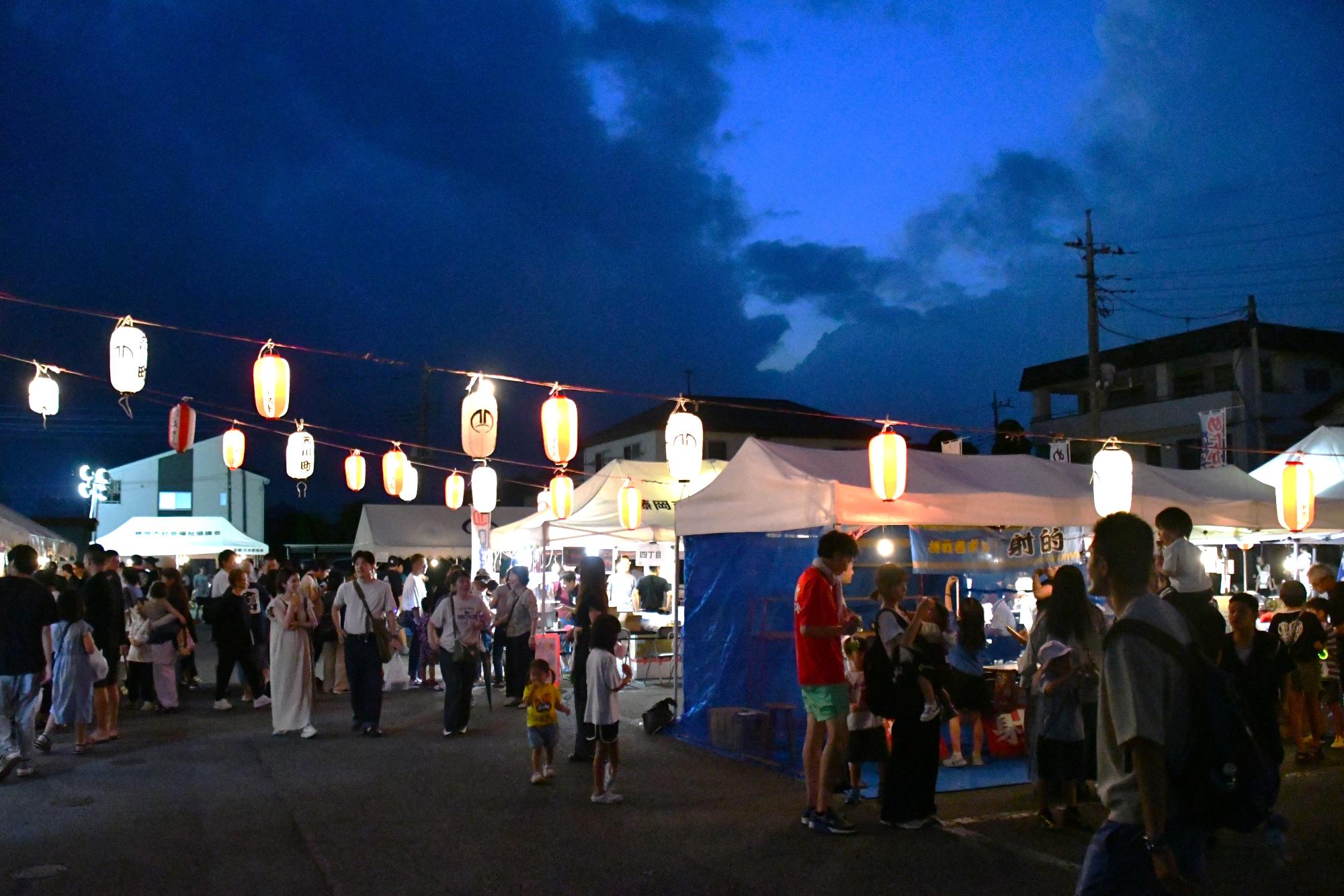 R08藤岡地区納涼祭の様子