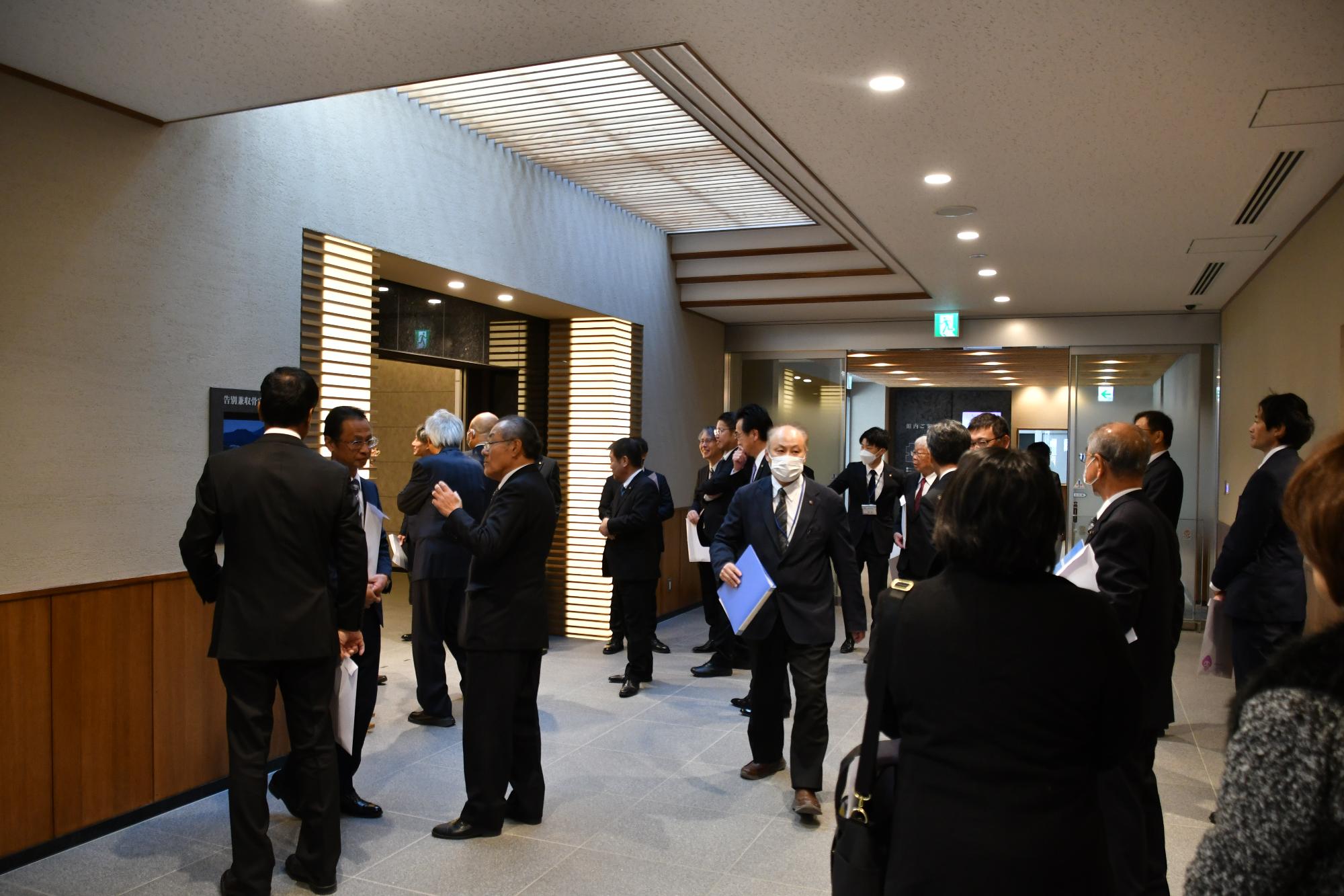 R07新火葬場内の内覧会の様子