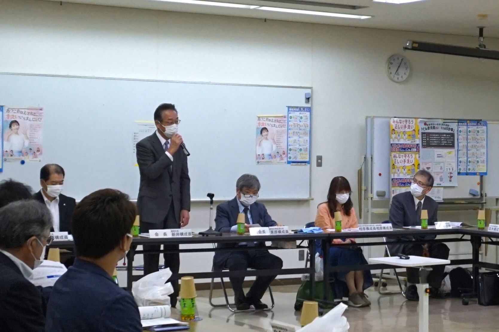 R08多野藤岡藤岡s地域保健医療対策協議会で挨拶する新井市長