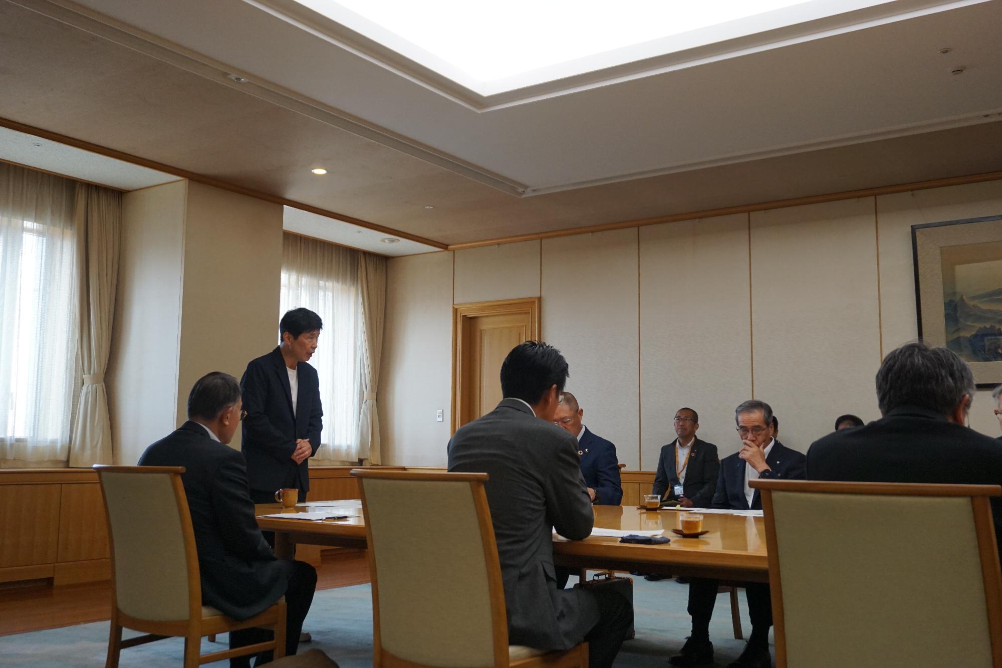 R07世界遺産トップ会議の様子