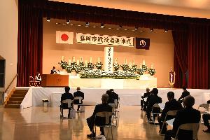 戦没者追悼式の会場の様子