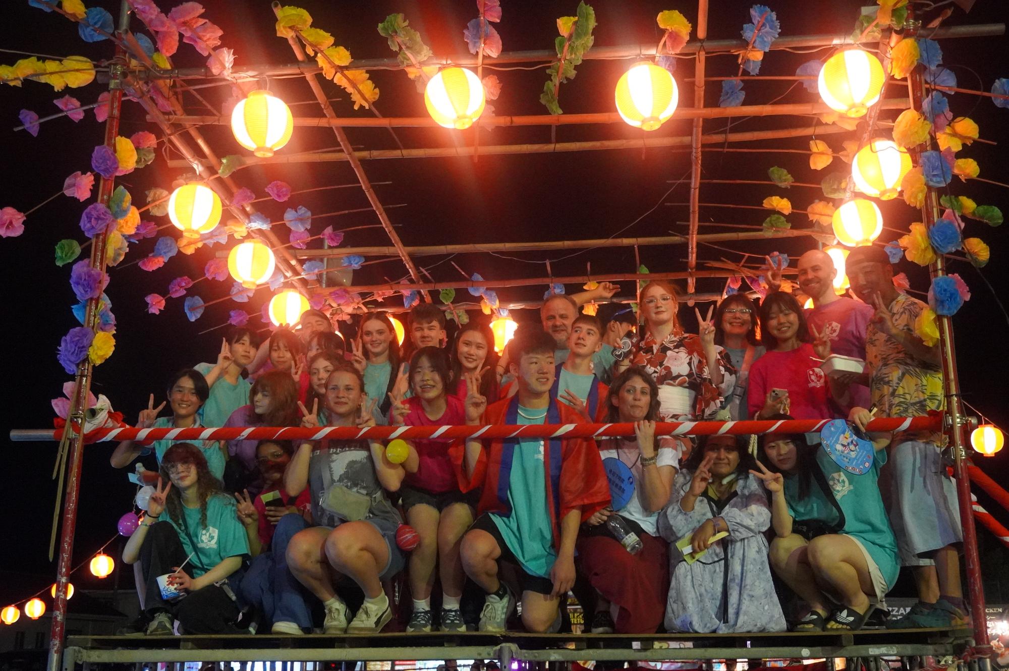平井地区納涼祭リジャイナ写真