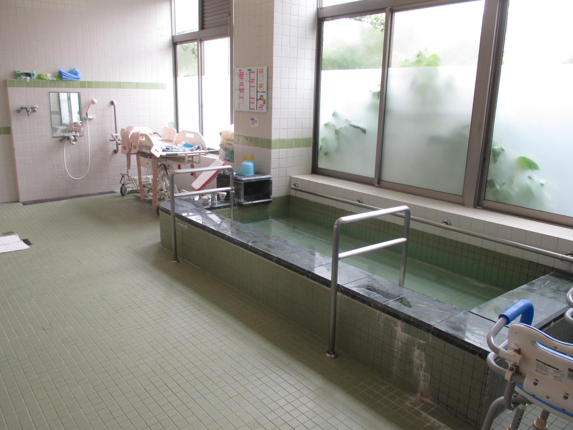 介護老人保健施設鬼石の浴室の画像