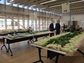 藤寿クラブフェスティバル農産物販売の様子